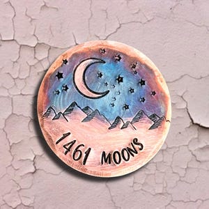 Unique Personalised milestone Sobriety Recovery token chip coin gift Custom Sober alcohol free Medallion . Aged patina moon