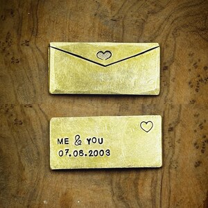 CARTA DE AMOR PERSONALIZADA Regalo de recuerdo de aniversario de boda tradicional de latón 21 personalizado Sobre de carta de amor Ficha pequeña XS de larga distancia
