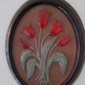 A Larger Ceramic Plate *** RARE Find *** from Gabriel Sweden nr: A191 with Spring Tulips Swedish Vintage Retro 80s