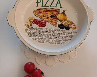 Scandinavian Vintage Deep Dish Pizza Recipe in Swedish Baking Plate Retro 80s