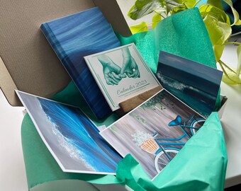 Christmas Gift Box | Small Gift Box | Desk Calendar 2023 | Gift for Women | Christmas gift bags for sister | Artsy Gifts