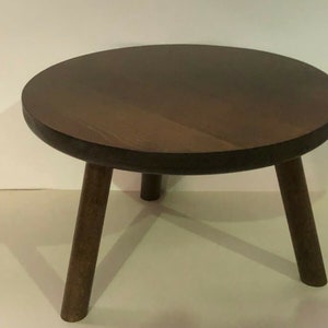 Hard Wood Cake Stands On Tripod Pedestal 23cm wide x 13cm high Easy to clean