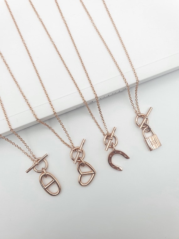Oval Flip Lock Rose Gold/Copper Oval Flip Lock Rose Gold/Copper