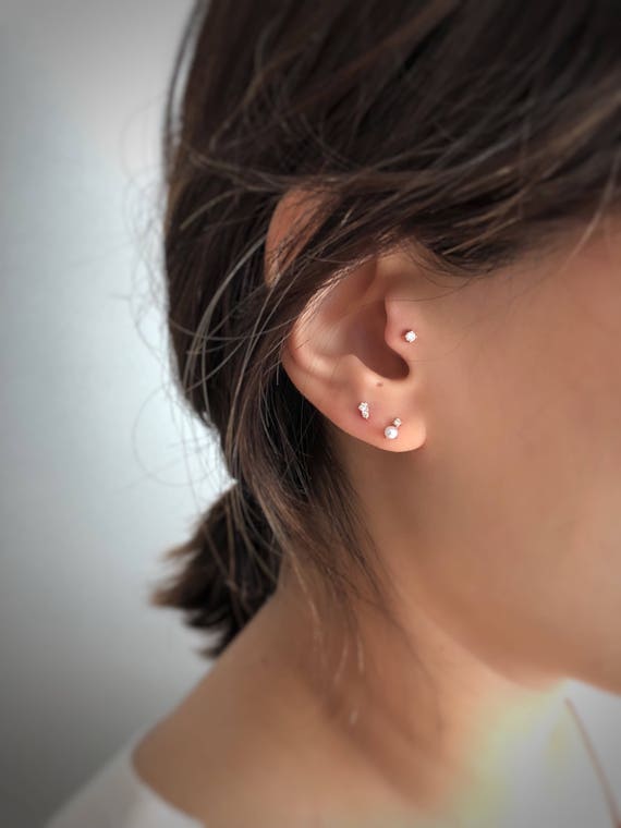6 Prong Double Mini Diamond Stud Piercing Saddleback Earring