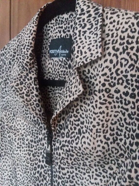 90s Leopard Print Top w/ Zipper - image 2