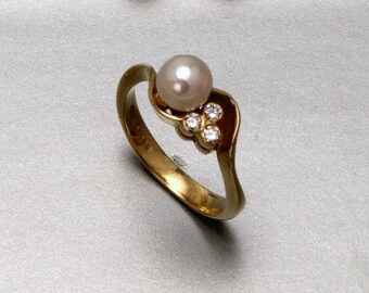 Champagne Collection pearl & diamond ring by John Fox