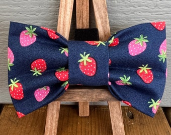 Strawberry Pet Bow Tie, summer pet bow ties, bow ties, pet bow ties, novelty bow ties, Baylors bow ties