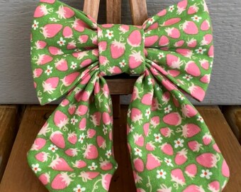 Strawberries & Tiny Flowers on Green Sailor Bow, Dog Bow, Summer Dog Sailor Bow