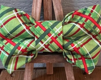 Christmas Plaid Dog Bow Tie, holiday dog bow tie, winter dog bow ties, seasonal dog bow ties