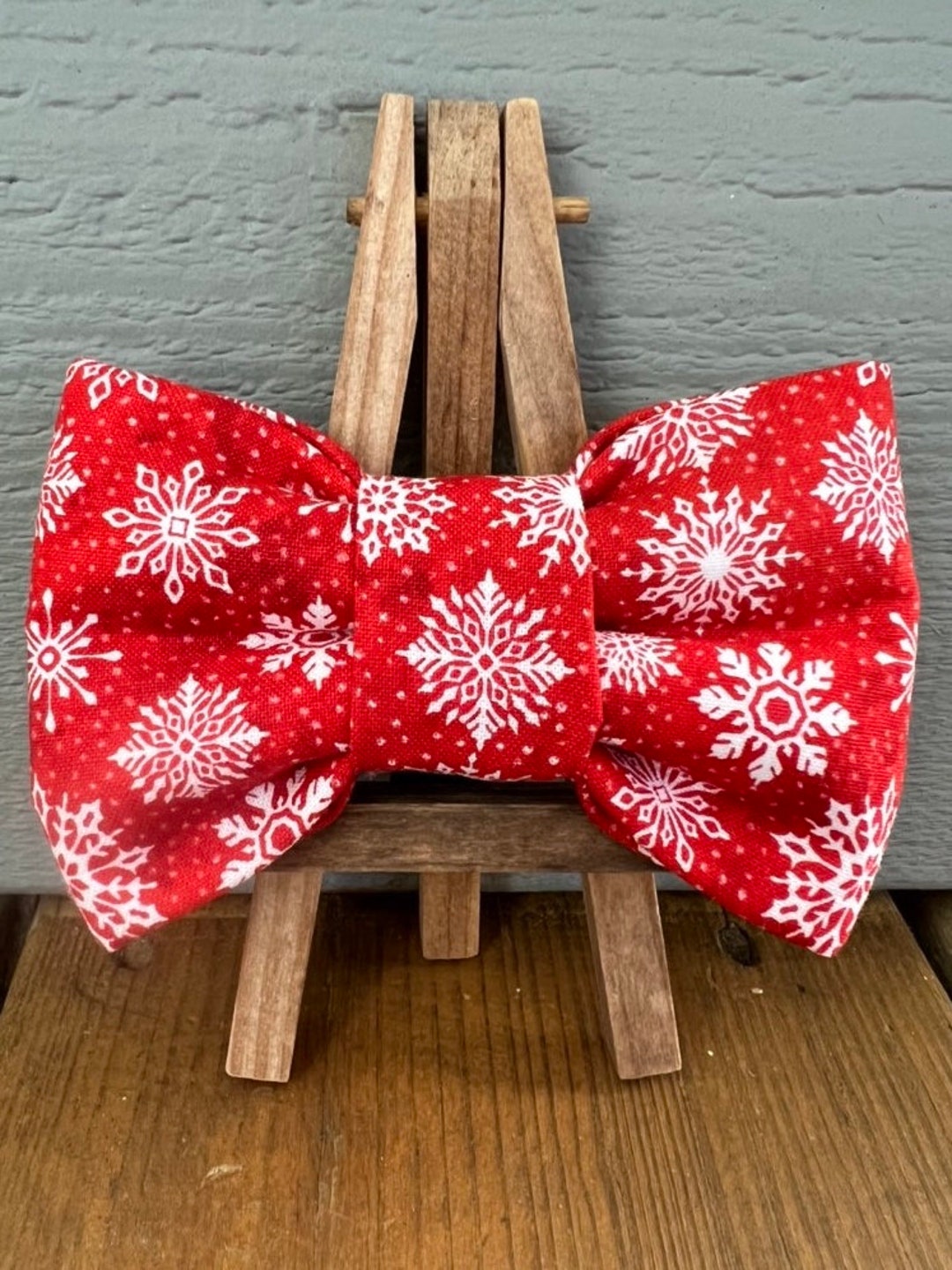 Red Snowflake Dog Bow Tie, Holiday Dog Bow Tie, Winter Dog Bow Ties