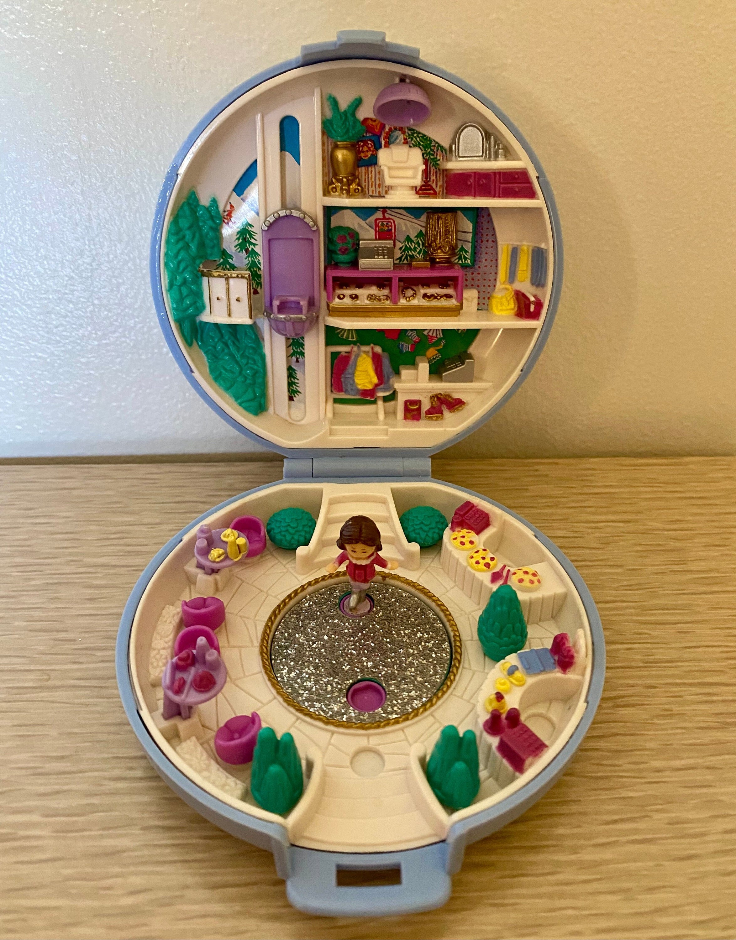 1989 Bluebird Polly Pocket Ice Skating Party With 1 Figure - Etsy 1989 Bluebird Polly Pocket Ice Skating Party With 1 Figure - Etsy