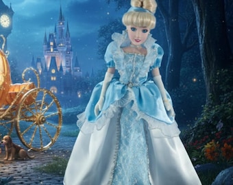 Porcelain DISNEY Cinderella, 2005 Special Edition. 15” Doll.