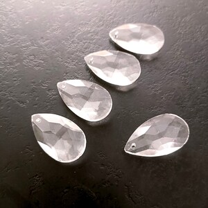 5 faceted glass drops 22mm or 28mm clear, prism Catches sun rays image 4