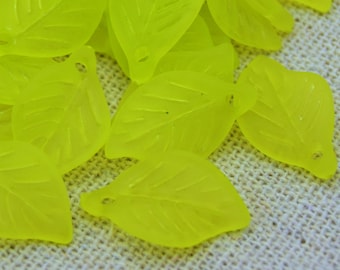 100 feuilles vertes en acrylique 18mm - PA05