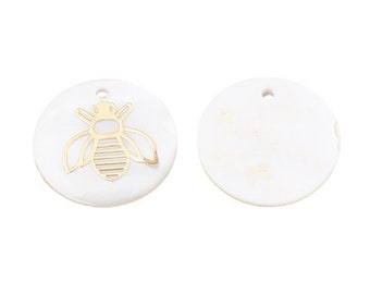 2 Mother-of-pearl natural shell pendants Ø22 mm white bee image