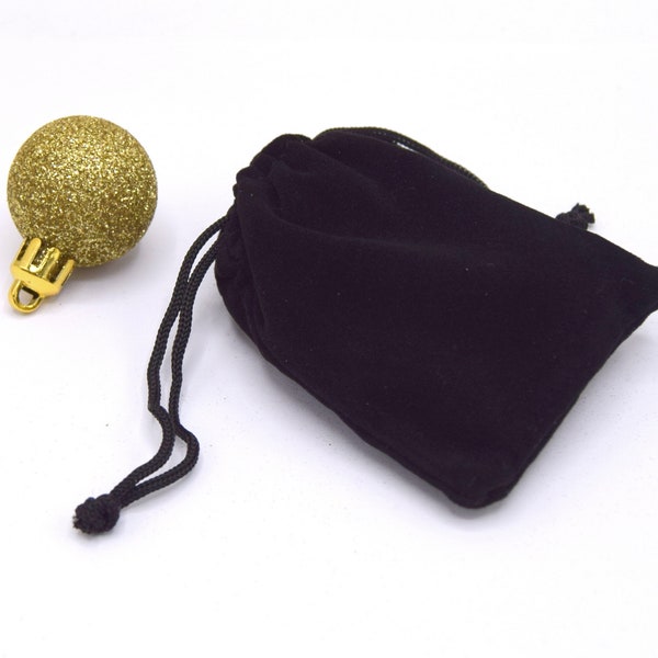 Sachets  en velours noir, pochette cadeau, sac à personnalisés, sac mariage, sac cadeau 9*x7cm