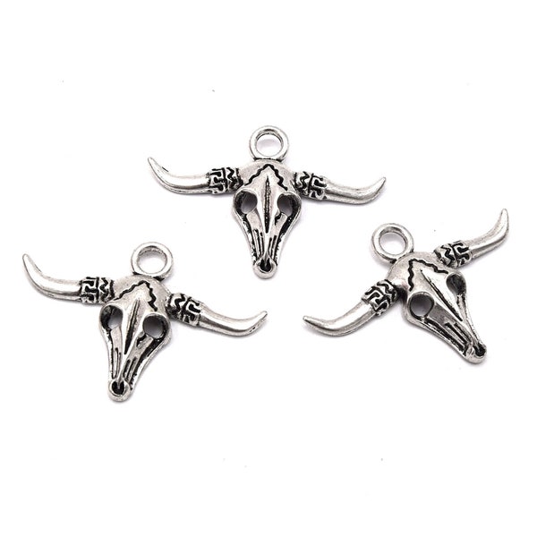 Pendentif Crânes de taureau, squelette de têtes d' animaux à cornes,  argent antique, B31 - lot de 5 unités