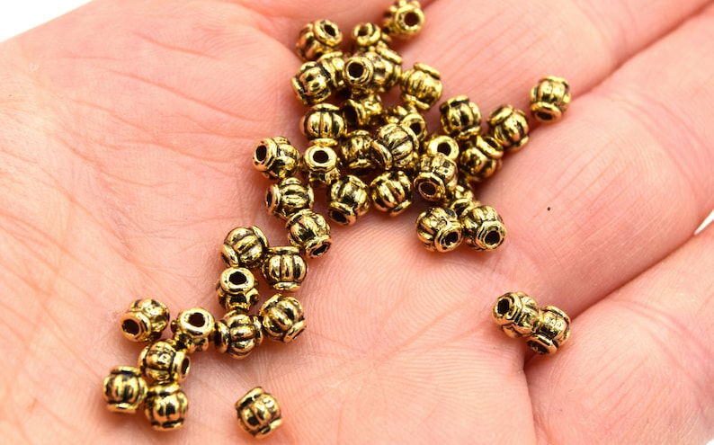 PH PandaHall Lot De 400 Perles Rondes Plaquées Or 18 Carats De 4 Mm - Perles D'espacement En Vrac Sans Couture Pour La Fabrication De Colliers