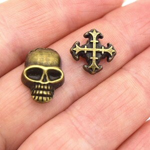Lot de 5 Rivets crâne ou croix en bronze avec vis  - deux modèles
