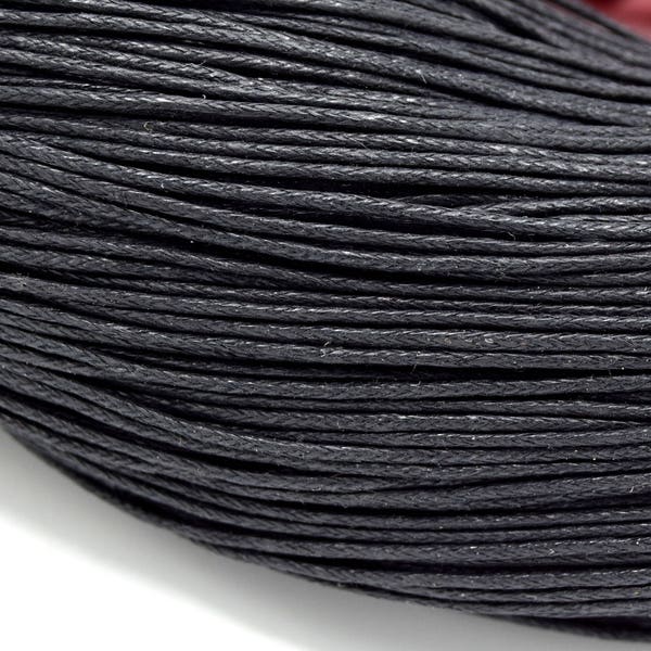 20 mètres de Cordon ciré 0.5mm noir - Waxed cord 0.5mm black