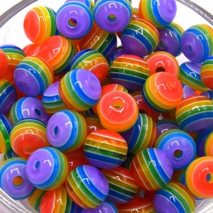 x40 Resin beads 8mm with multicolored rainbow stripes PR02