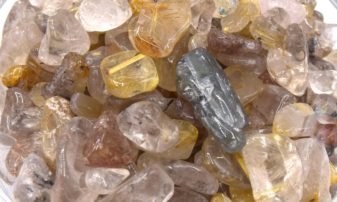 100grs Tiny Natural Reused Quartz Chip Unstropped Stone 412 Etsy