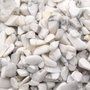 15grs/50grs/100grs tiny undrilled white howlite chips, 2~8x2~4 mm small white turquoise gems, pebble stone,