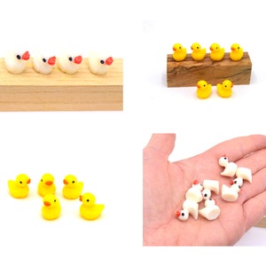 Lot of small yellow and white ducks, Easter animal resin decoration - Lot of 6/12 units