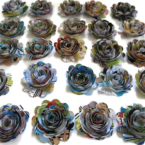 Stripboekrozen: geschulpte papieren bloemen, set van 26 inch
