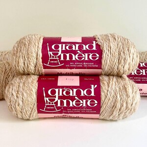 Grand&#39;Mere Beige Marbled 2 Ply Multibello Knitting Worsted / Retro Grand&#39;Mere Acrylic~Wool~Polyester Blend Worsted Yarn ~ 6 Skein Lot