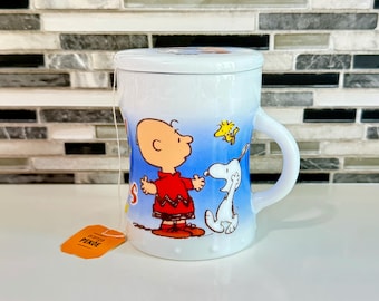 Peanuts United Feature Syndicate “Snoopy And Friends” Mug w/ Lid / Retro Ceramic Snoopy Mug / "Snoopy And Friends" Peanuts Coffee~Tea Mug