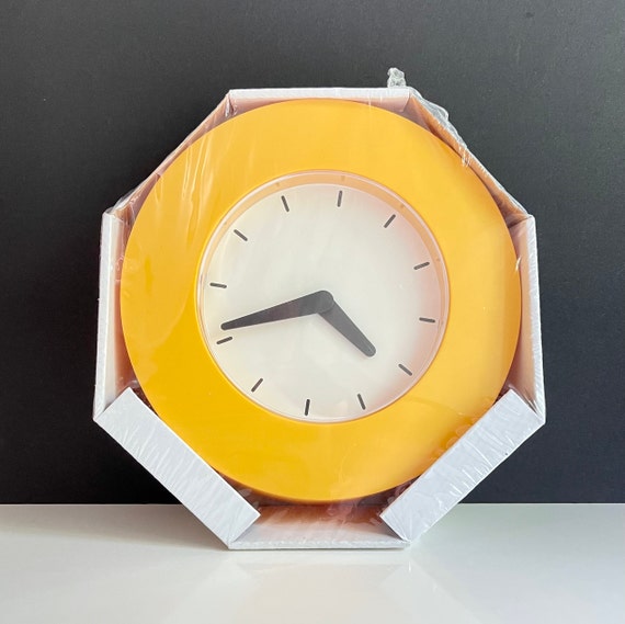 IKEA KVARTA 掛け時計 ポストモダン オールドイケア レトロ イエロー Ikea Kvarta Wall Clock ~ Available in Black and Yellow / Vintage