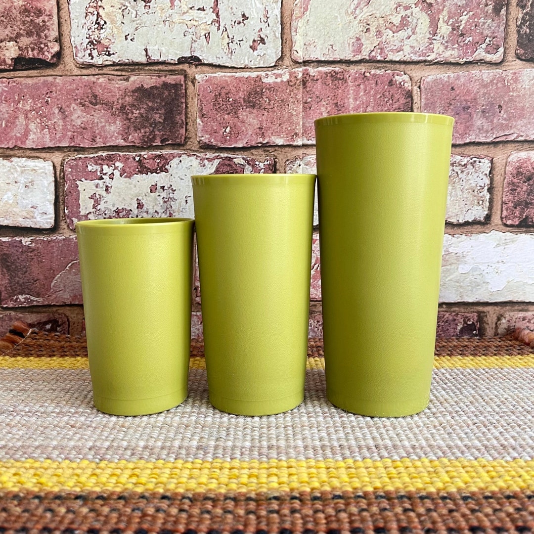 Retro Tupperware Avocado Green Plastic Tumblers / 80's Tupperware Green ...