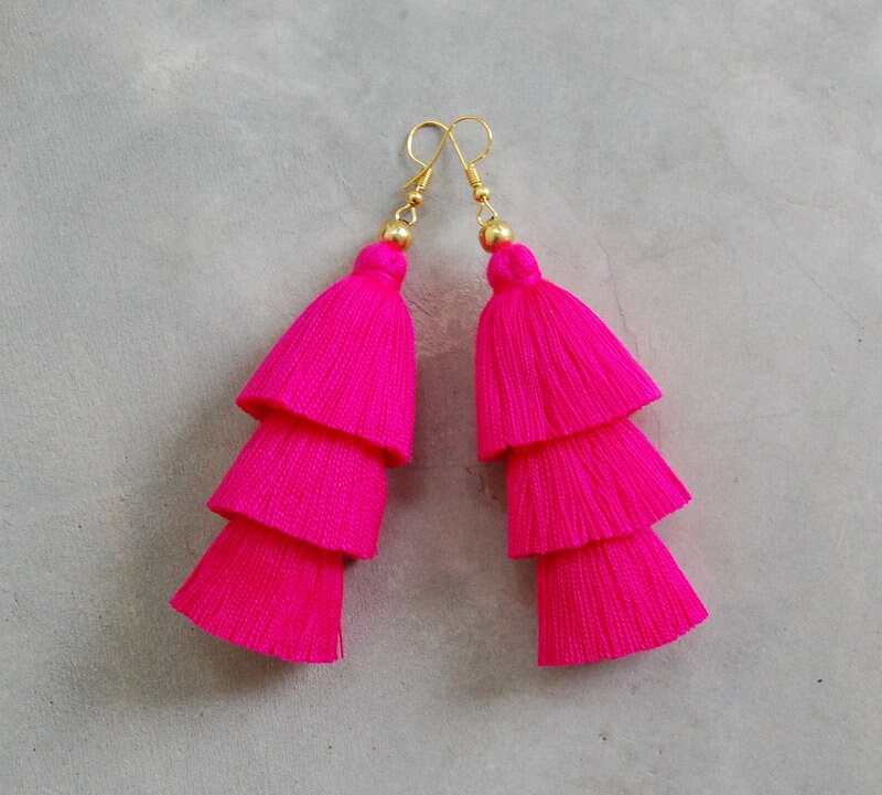 Small Thread Tassels for Earrings & More! * Moms and Crafters
