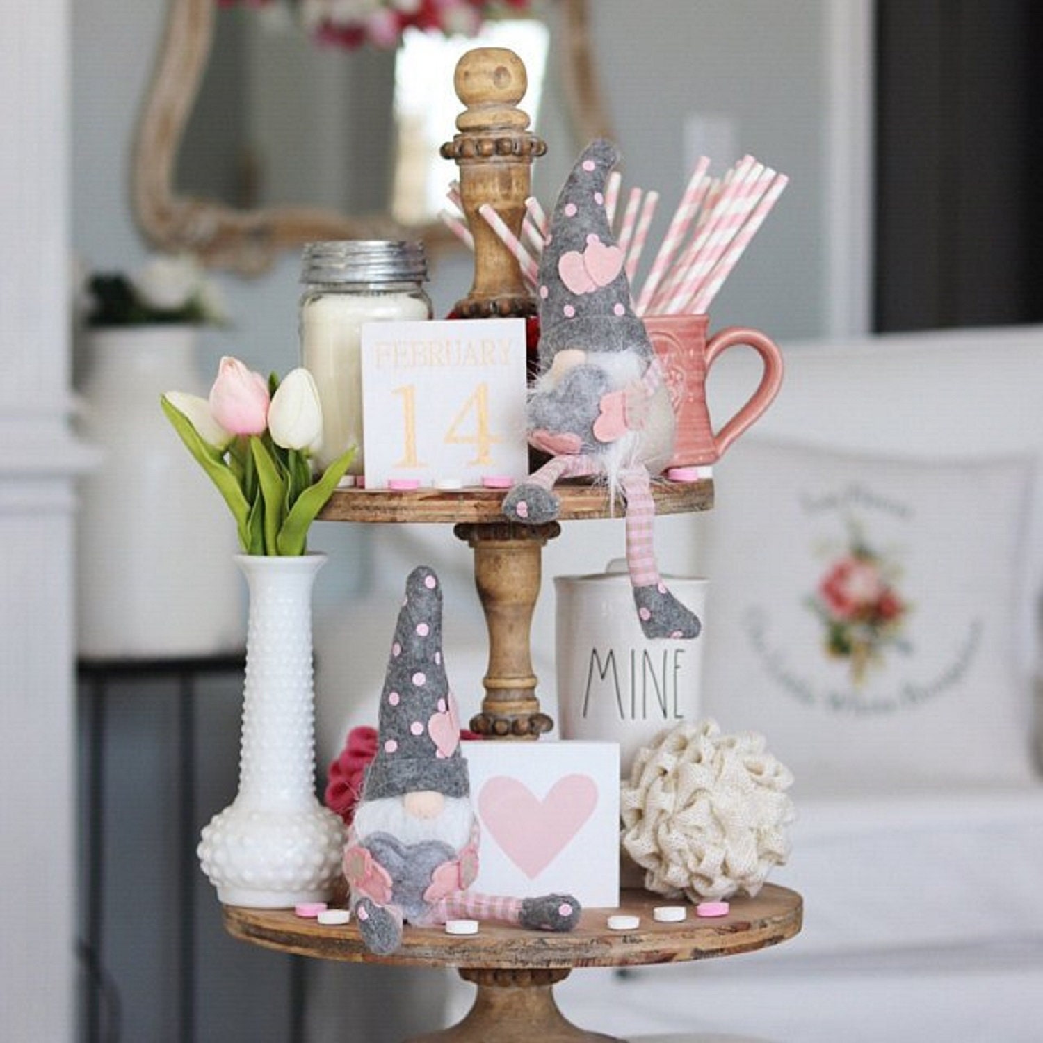 Download Spring or Valentines Day Gnomes - Sitting gnomes - White ...