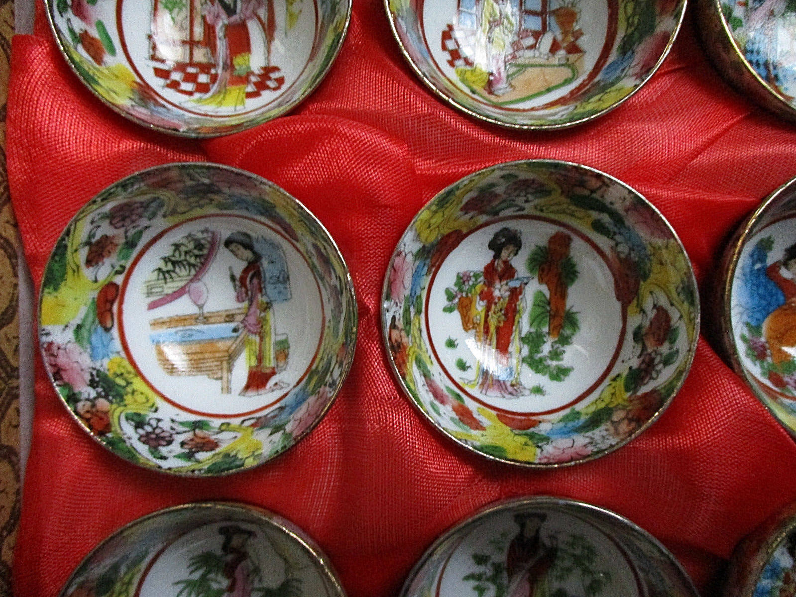 Antique saki cups Japanese Vintage handpainted Saki Cups gold rim original box Antique cups