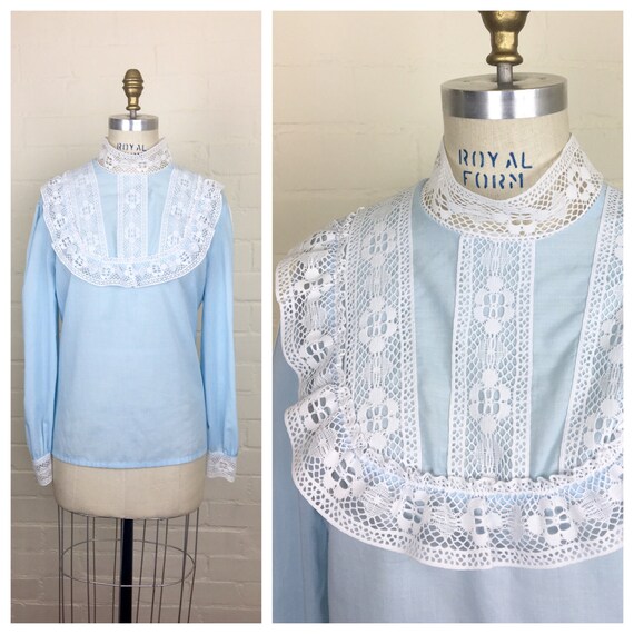 Vintage 80's does Victorian powder blue blouse -si