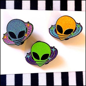 Alien enamel pin