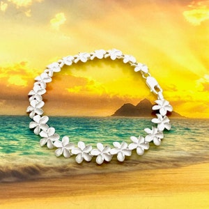 Sterling Silver 10MM Hawaiian Plumeria Bracelet (B022)