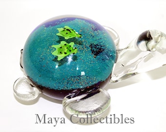 Soufflé à la main art verre presse-papier bleu turquoise tortue de mer avec des bébés sur le dos