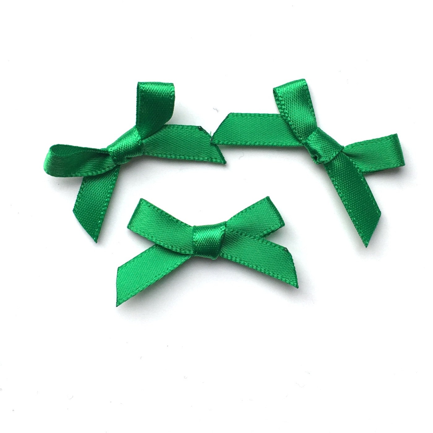 20, Satin Ribbon Bows, Emerald Green Ribbon Bows, Green Satin Bows, Green  Ribbon Bows, Green Bows, Satin Bows, Craft Supplies, Haberdashery 