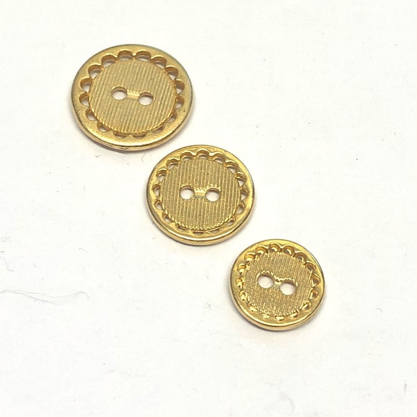 6 x flat gold metal etched stripe buttons, Italian gold stripe buttons, assorted sizes, gold metal buttons, unusual metal button