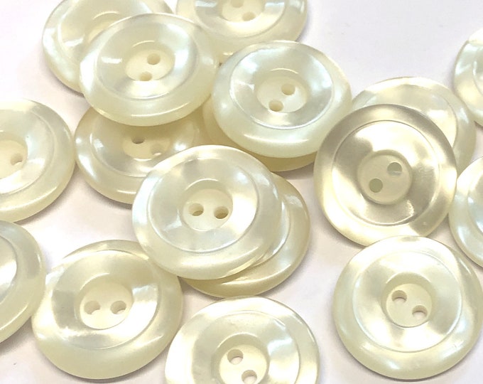 10, 25mm (40L) Cream Opalescent Buttons With Two Holes, Chunky Cream ...