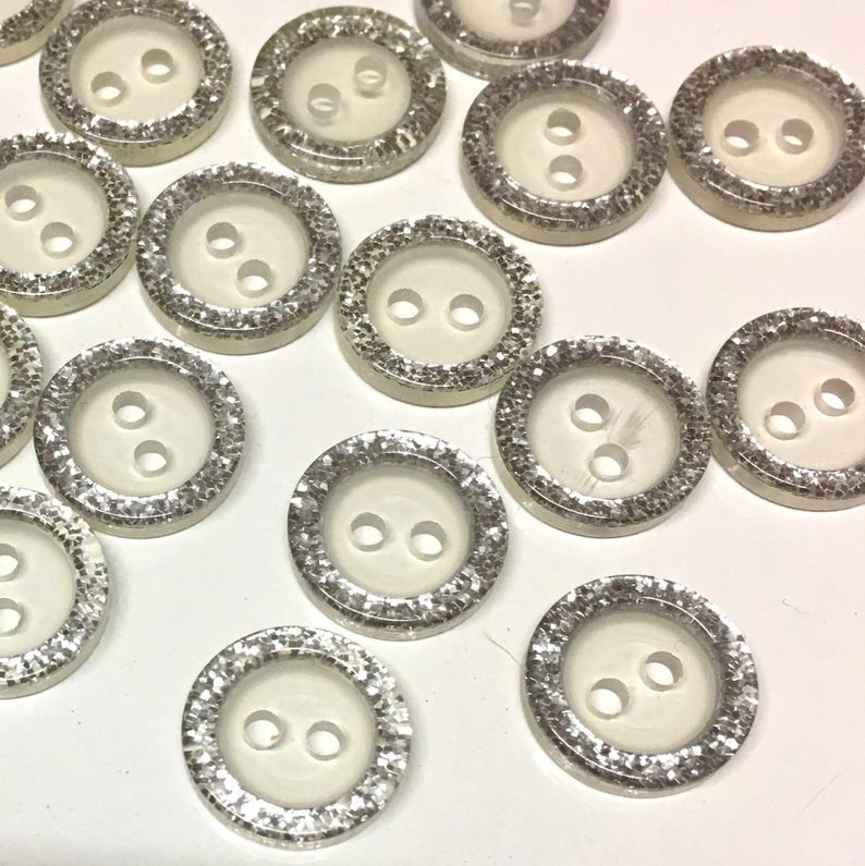 20 x light yellow transparent 13mm resin buttons with two holes