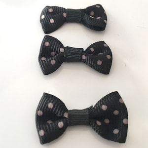 Black Spotty Grosgrain Ribbon Bows: Craft Embellishments (10 Pack)