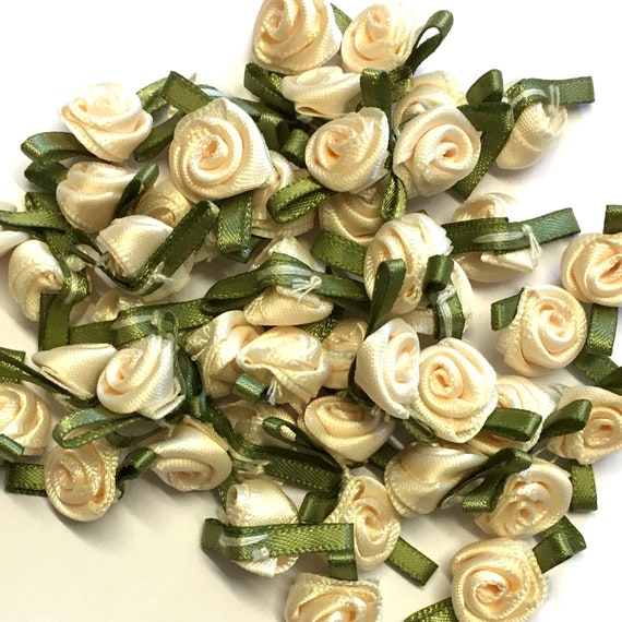 100 Ivory Pale Cream Wedding Rose! 10mm Gorgeous Satin Ribbon Roses