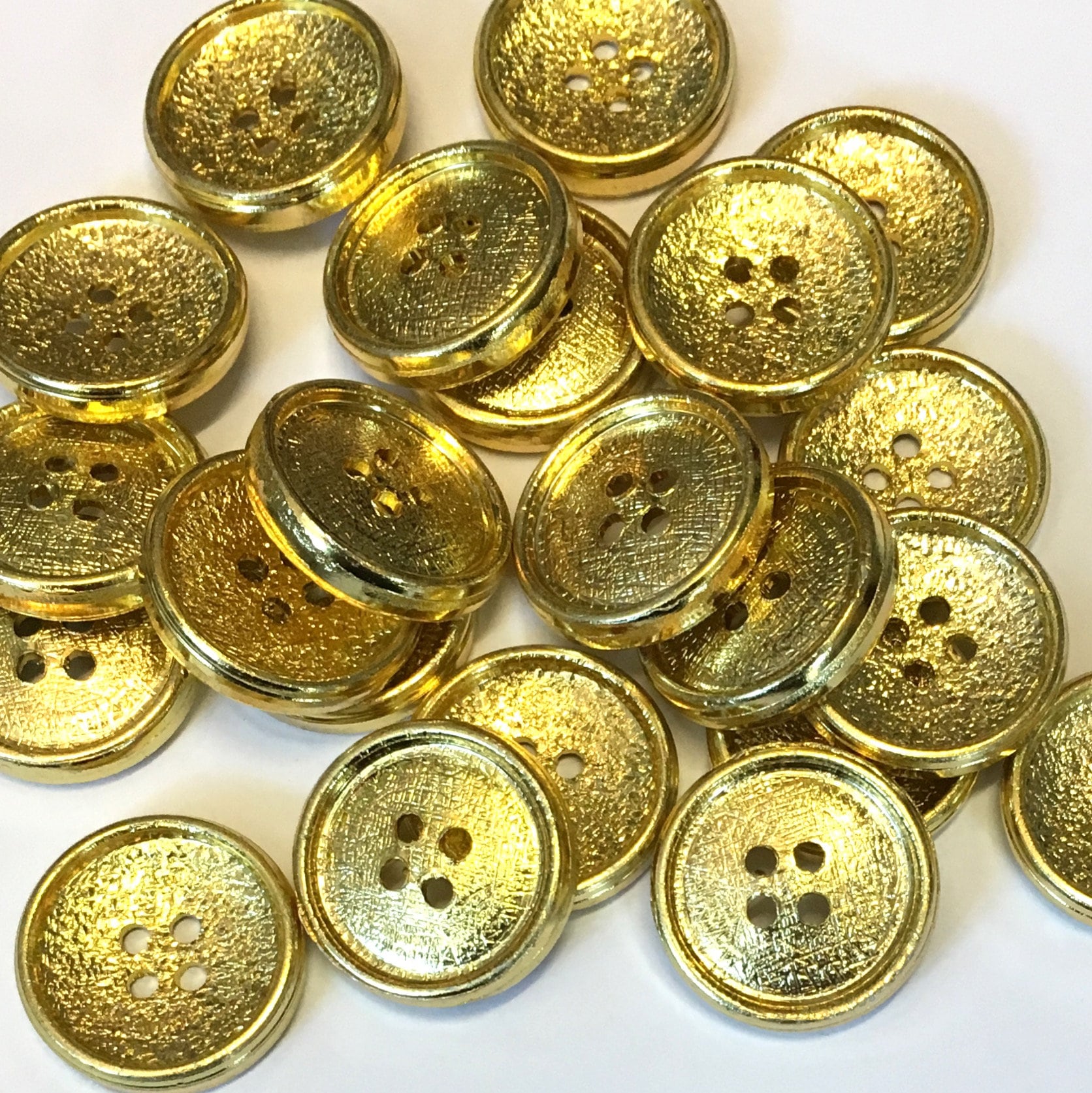  Botones de costura con botones redondos de metal liso para  jeans, botones dorados, 27 L, paquete de 12 : Arte y Manualidades