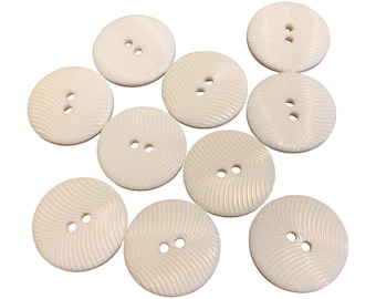 10pcs 19mm (30L) etched matt white buttons