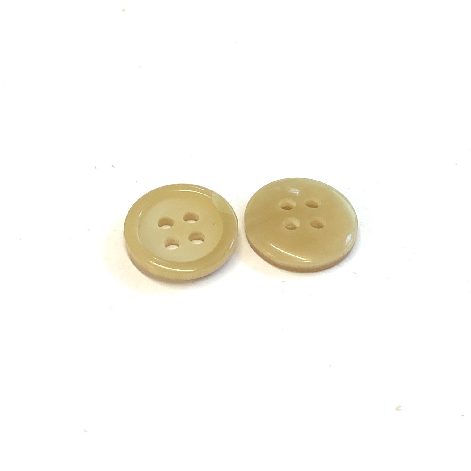 10 Beige Resin Buttons: 15mm Round Craft Buttons - Etsy