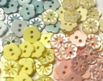 10, star flower buttons, flower shaped buttons, 12.5mm buttons, star buttons, dolls buttons, baby buttons, floral buttons, colour choice